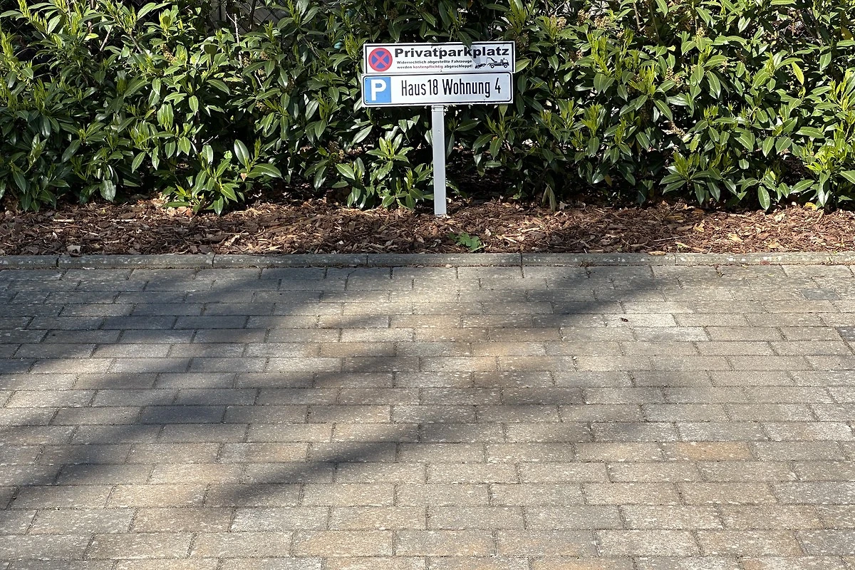 26731_78159485276571